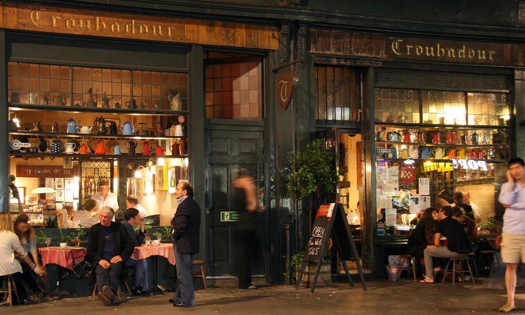 The Troubadour 3* Londra